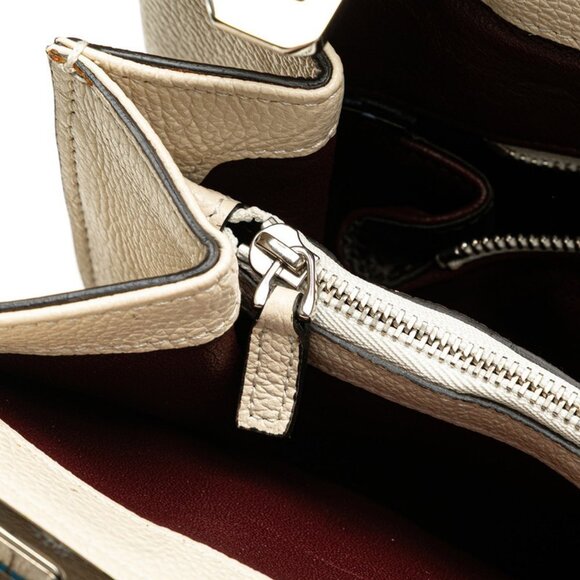 GUCCI White Leather Horsebit Shoulder Bag - Picture 8 of 12